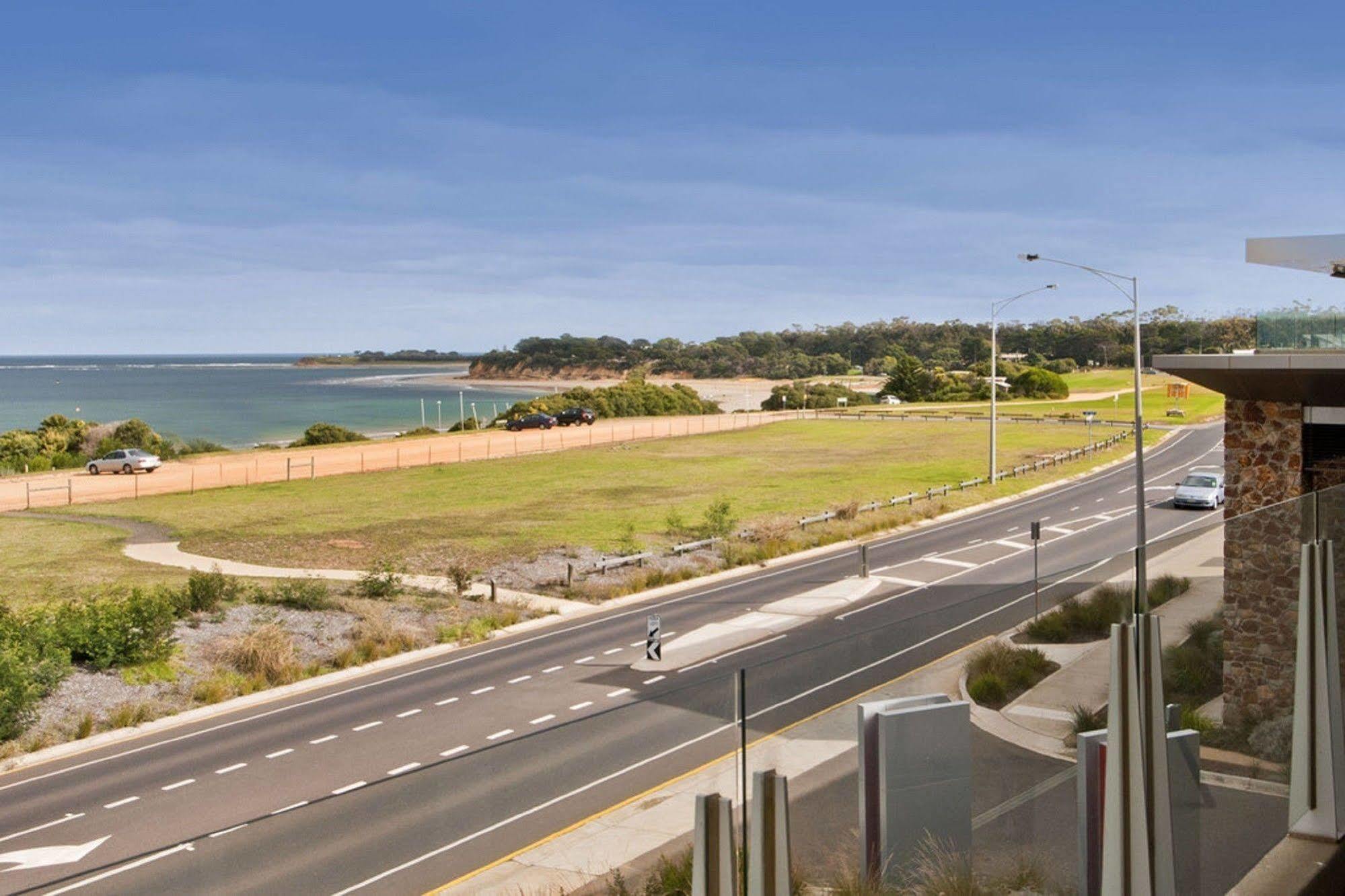 Beachfront Resort Torquay, Australia Buitenkant foto